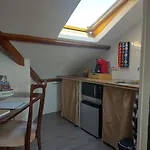 The Rooftop Retreat - By The M House Bed & Breakfast