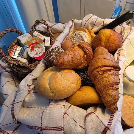 The Rooftop Retreat - By The M House Arnhem