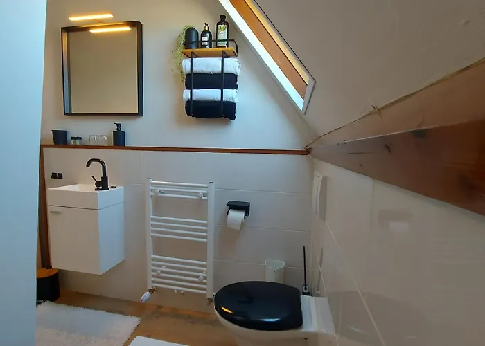 Bed & Breakfast The Rooftop Retreat - By The M House