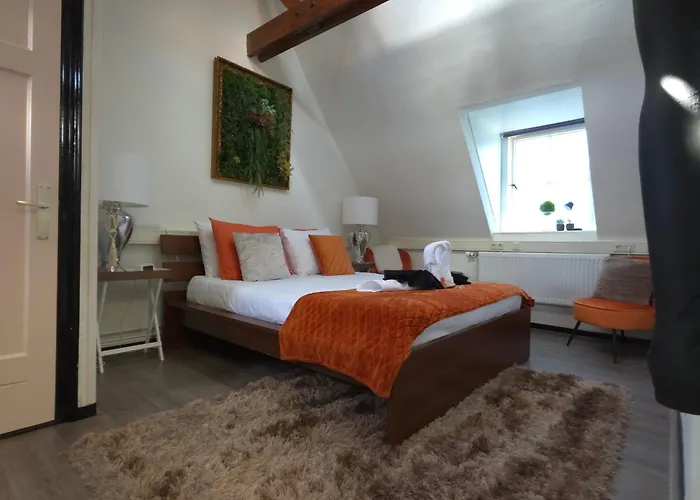 Bed & Breakfast The Rooftop Retreat - By The M House Arnhem