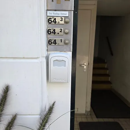 ベッド・アンド・ブレックファスト The Rooftop Retreat - By The M House