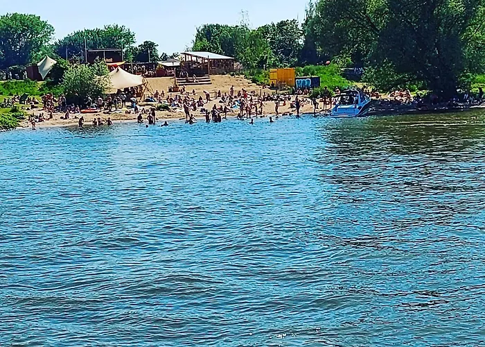The Rooftop Retreat - By The M House Arnhem