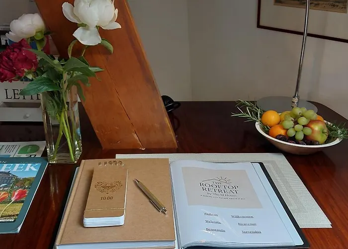 The Rooftop Retreat - By The M House Bed & Breakfast