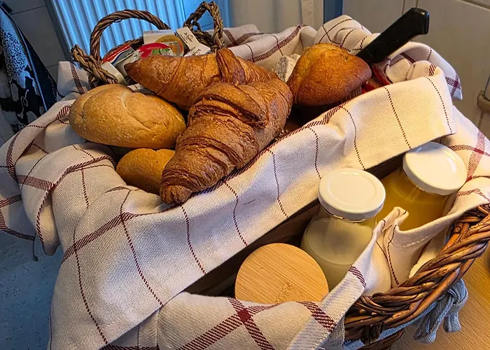 The Rooftop Retreat - By The M House 3*