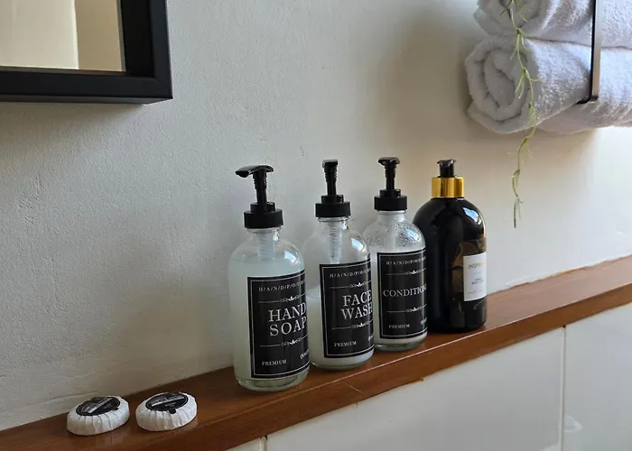 Bed & Breakfast The Rooftop Retreat - By The M House